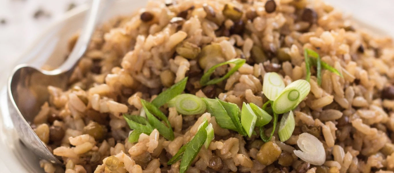 «Η γυναίκα μου κάνει εμετό ανεξέλεγκτα»: Βρήκε ποντίκι στο ρύζι που αγόρασε από Lidl (φωτό)